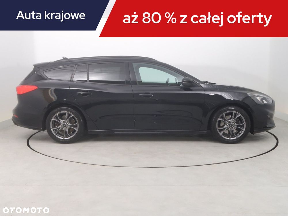 Ford Focus SW - 8