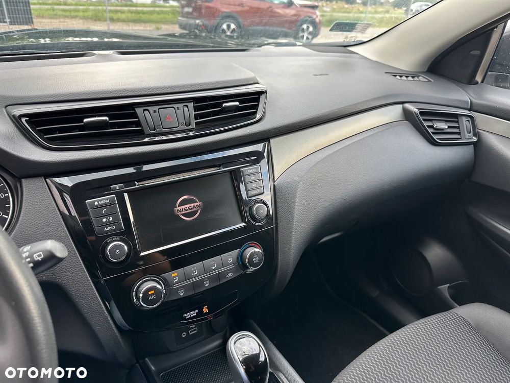 Nissan Rogue - 14