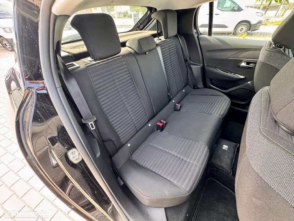 Peugeot 208 1.2 PureTech Active Pack - 17