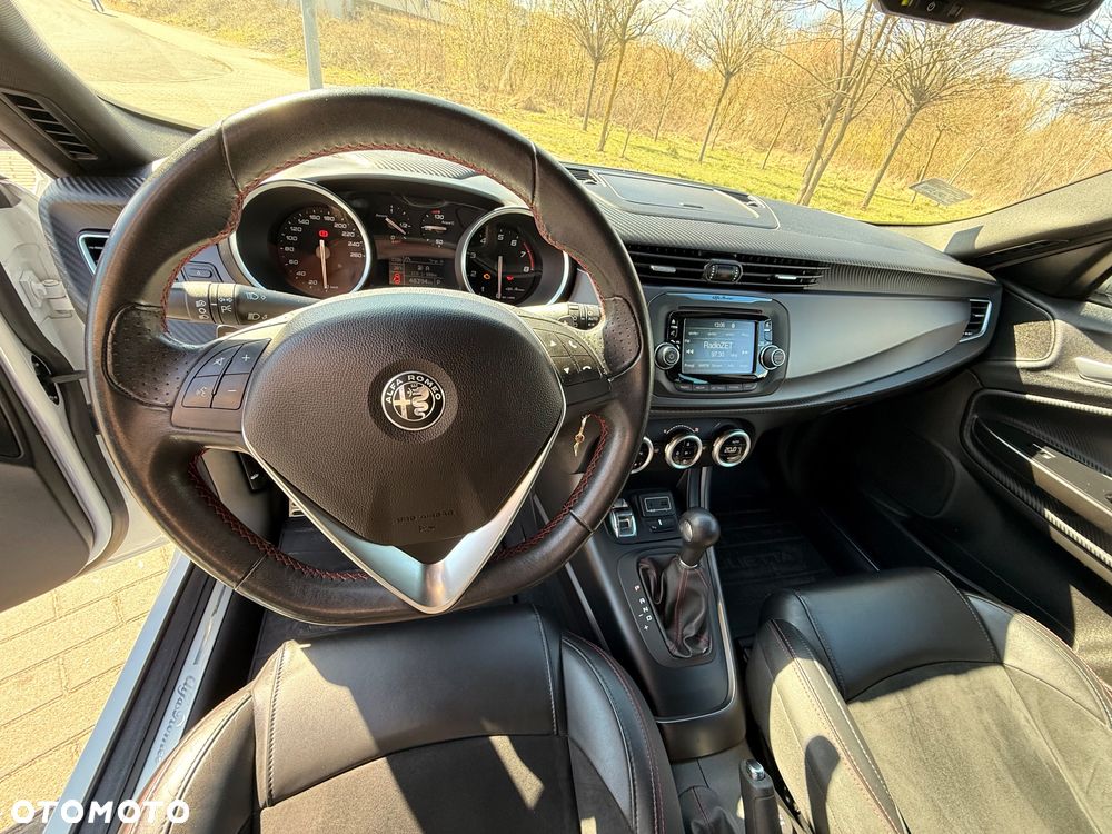 Alfa Romeo Giulietta 1750 TBi Veloce TCT - 13