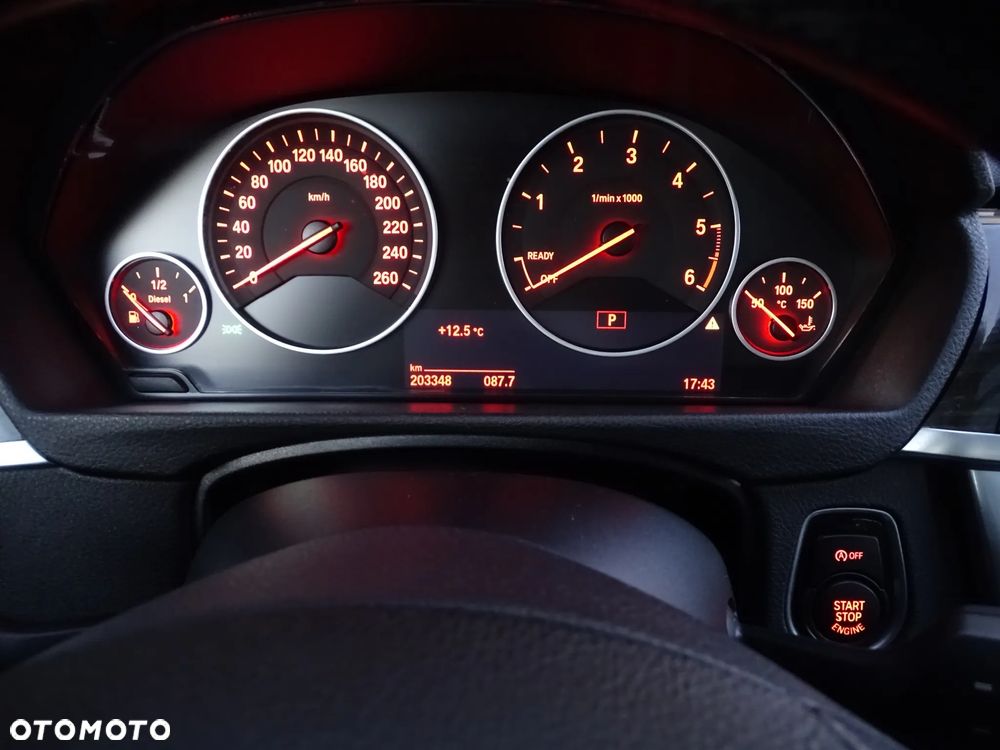 BMW 3GT 320d Sport-Aut Luxury Line - 13