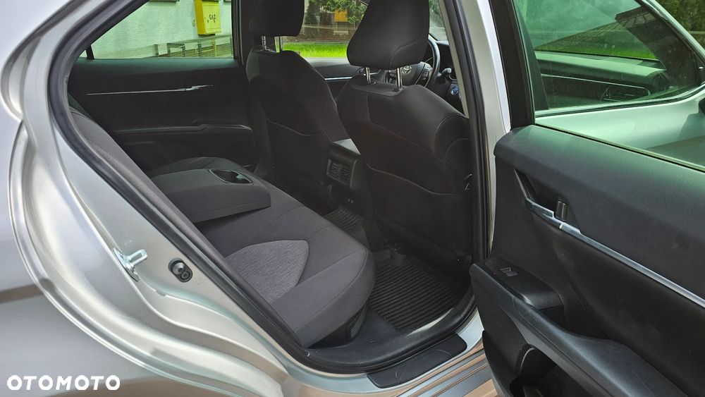 Toyota Camry 2.5 Hybrid Comfort CVT - 20