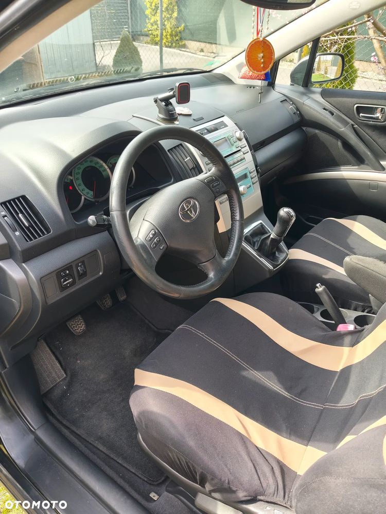 Toyota Corolla Verso 1.8 Prestige + 7os - 8