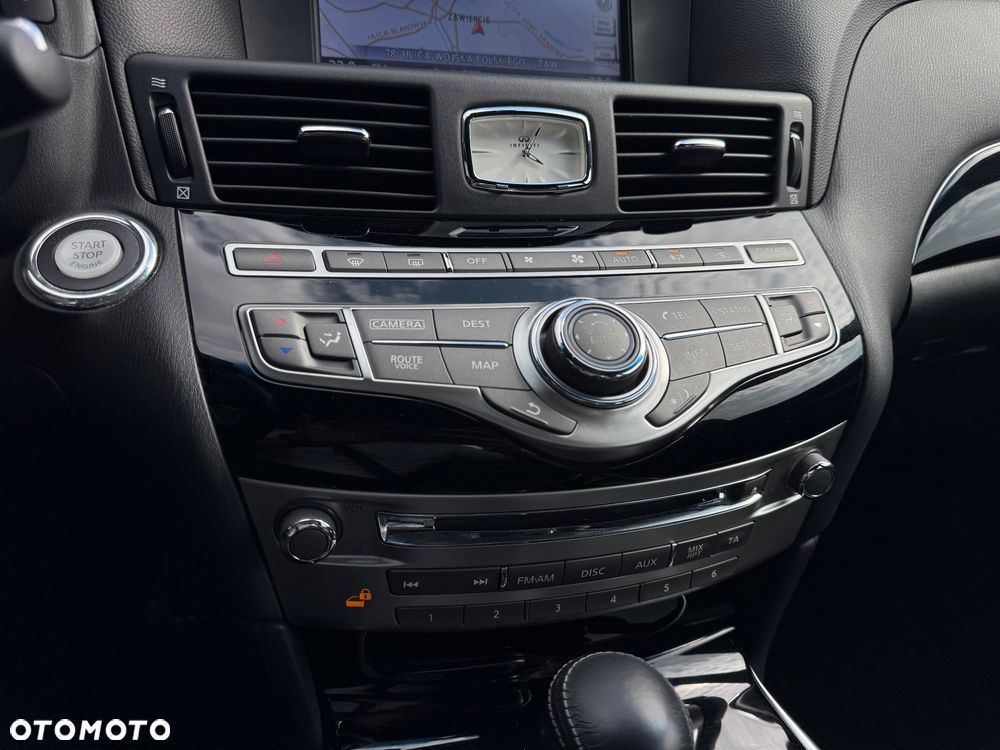 Infiniti Q70 2.2d Premium Executive - 20