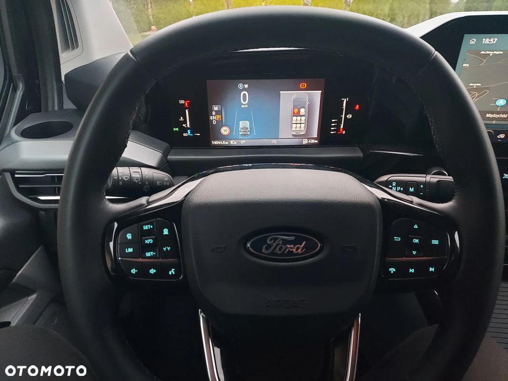 Ford Tourneo Custom 320 L2H1 VA Autm Titanium X - 11