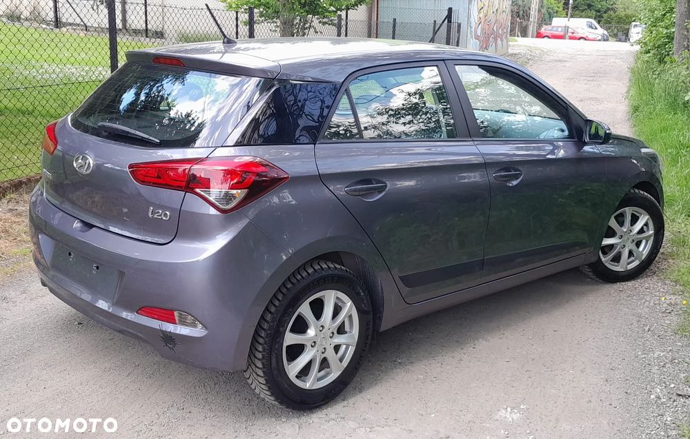 Hyundai i20 - 16