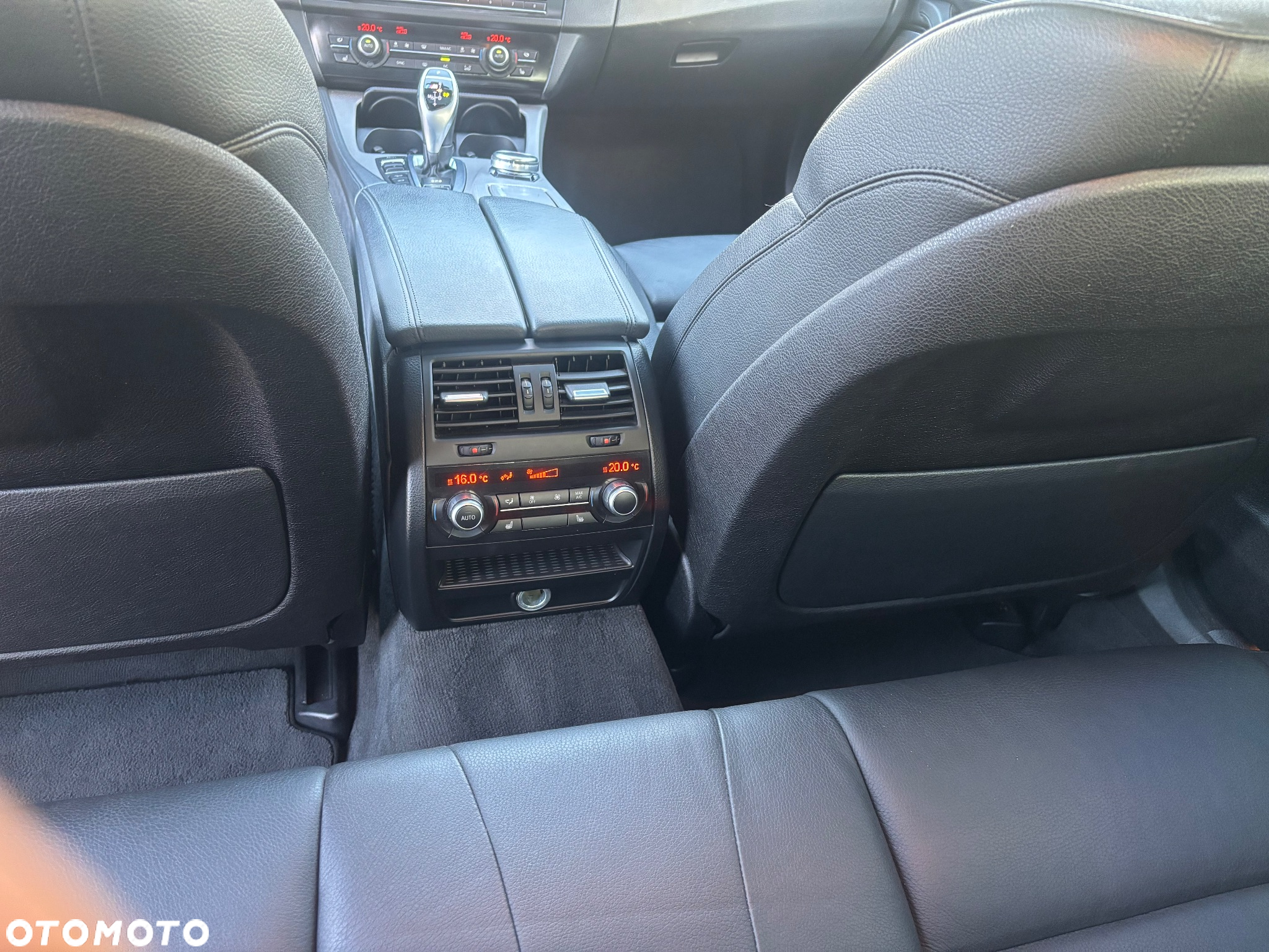 BMW Seria 5 M550d xDrive - 10