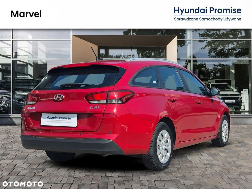 Hyundai i30 1.6 D Classic + - 6
