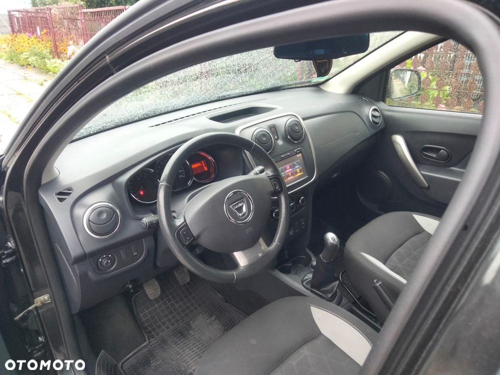 Dacia Sandero 0.9 TCe SL Celebration S&S - 13