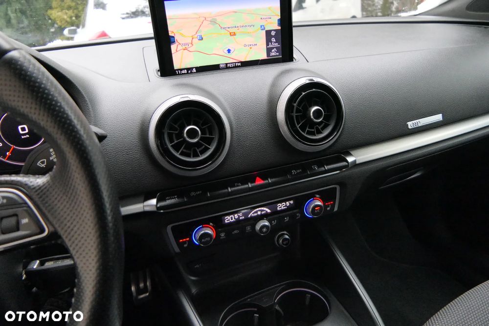 Audi A3 Sportback 2.0 TDI S tronic S line Sportpaket - 27