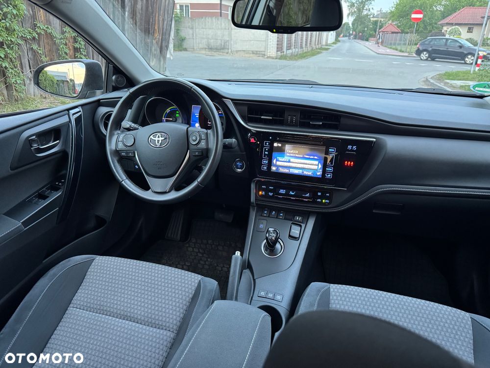 Toyota Auris - 14