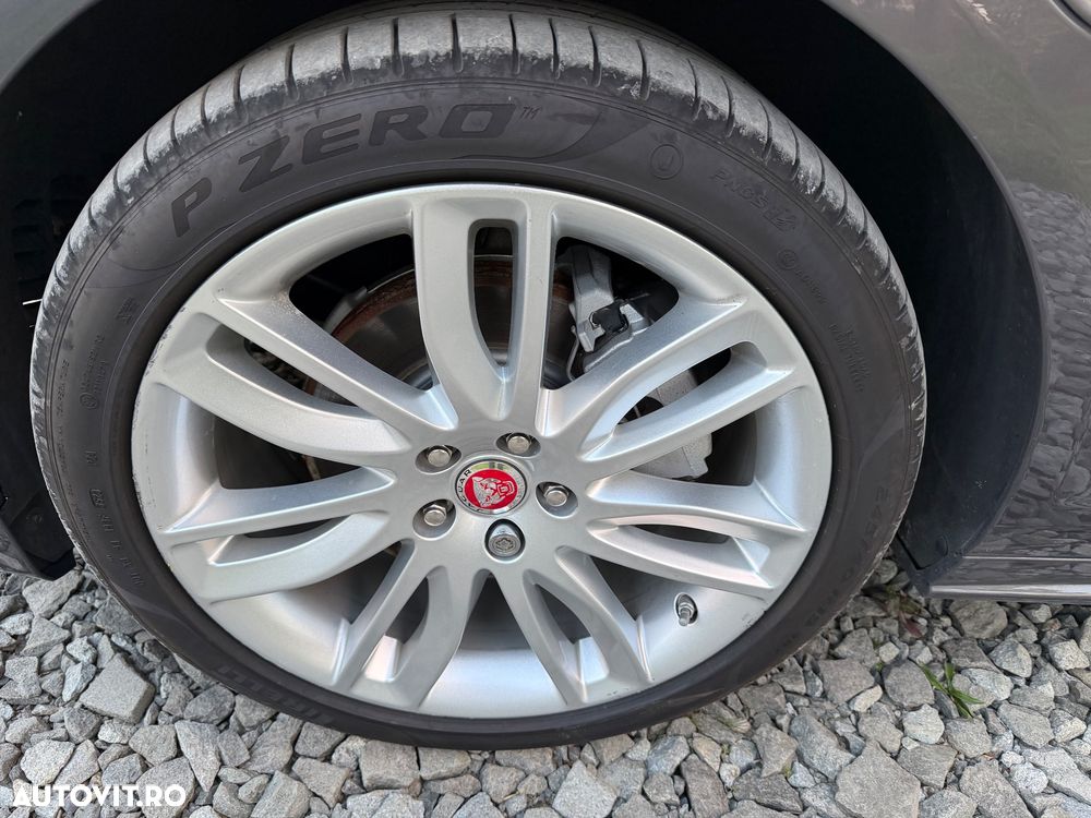 Jaguar XF 20d AWD Aut. R-Sport - 12
