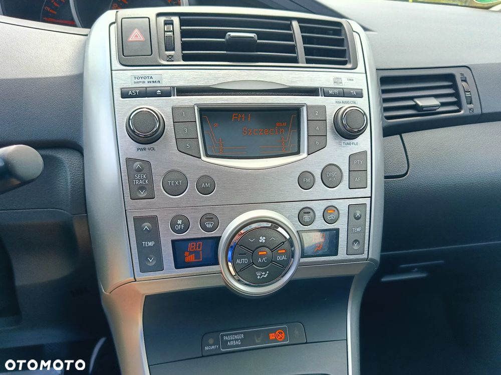 Toyota Verso 1.8 Sol EU5 - 14