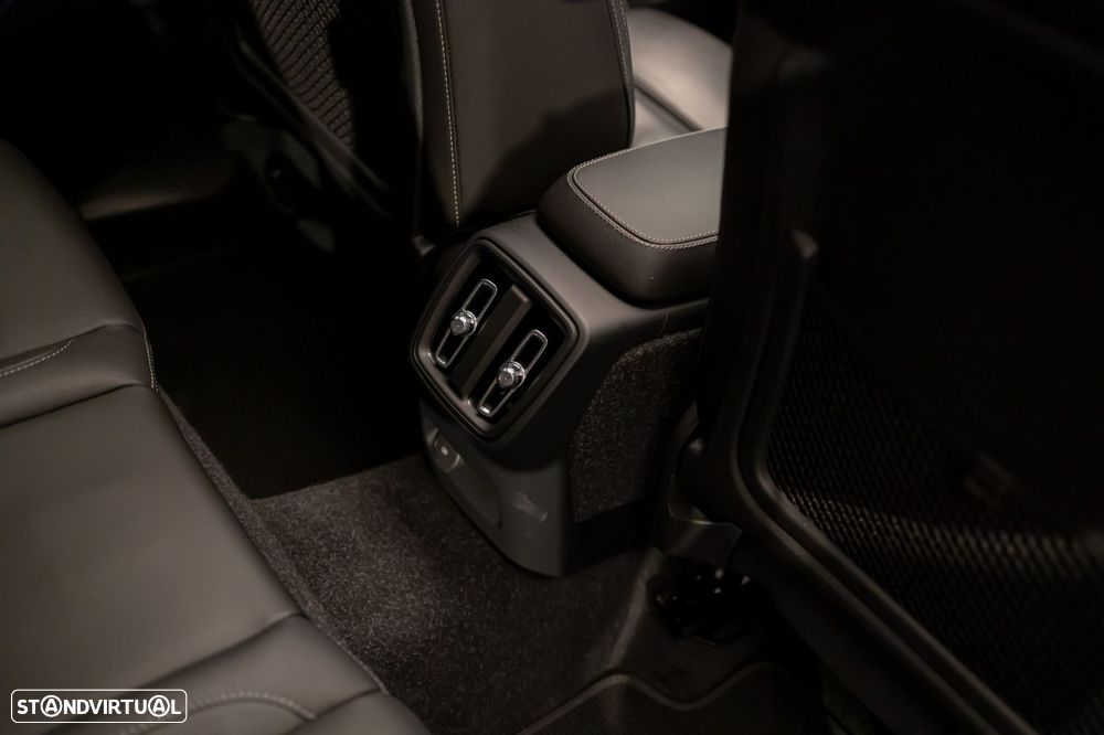 Volvo XC 40 P8 AWD Recharge RDesign - 22