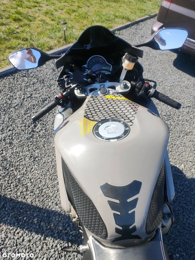 Honda CBR - 17