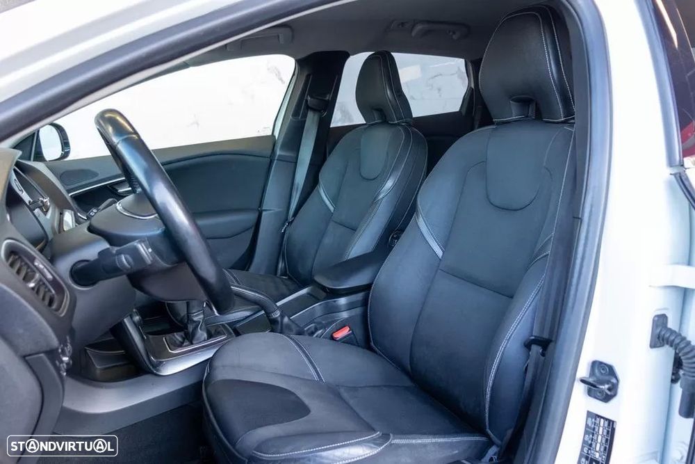 Volvo V40 1.6 D2 Eco Kinetic - 19