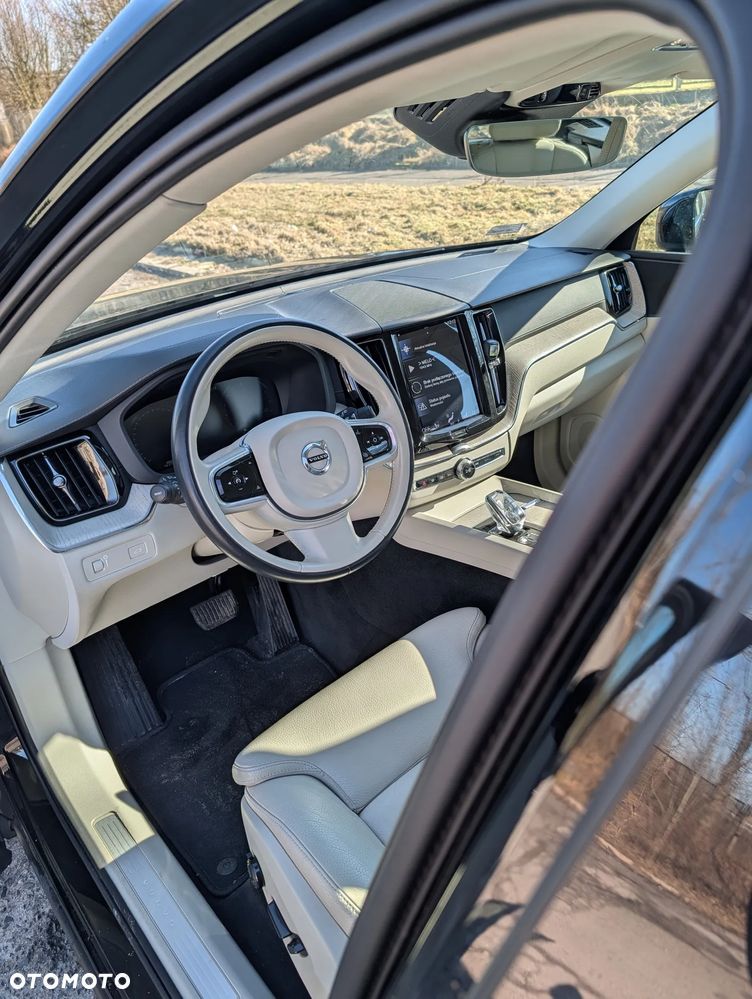 Volvo XC 60 B4 D AWD Geartronic Inscription - 16