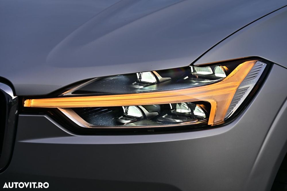 Volvo XC 60 D4 AWD Geartronic Momentum - 33