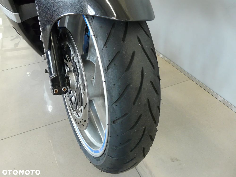 Kawasaki ZZR - 22