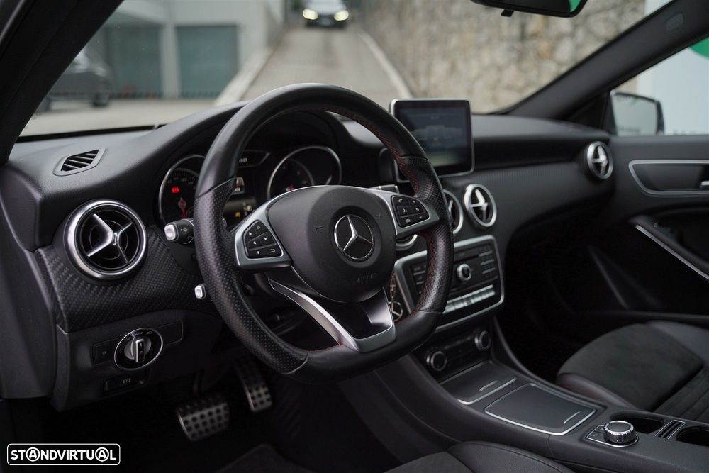 Mercedes-Benz A 220 d AMG Line Aut. - 34