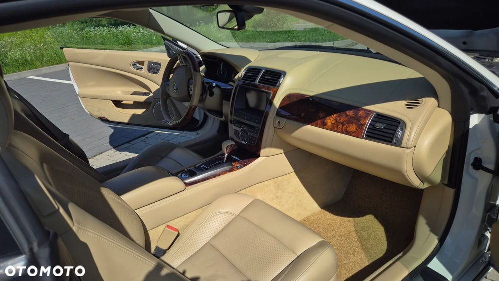 Jaguar XK 4.2 V8 - 20