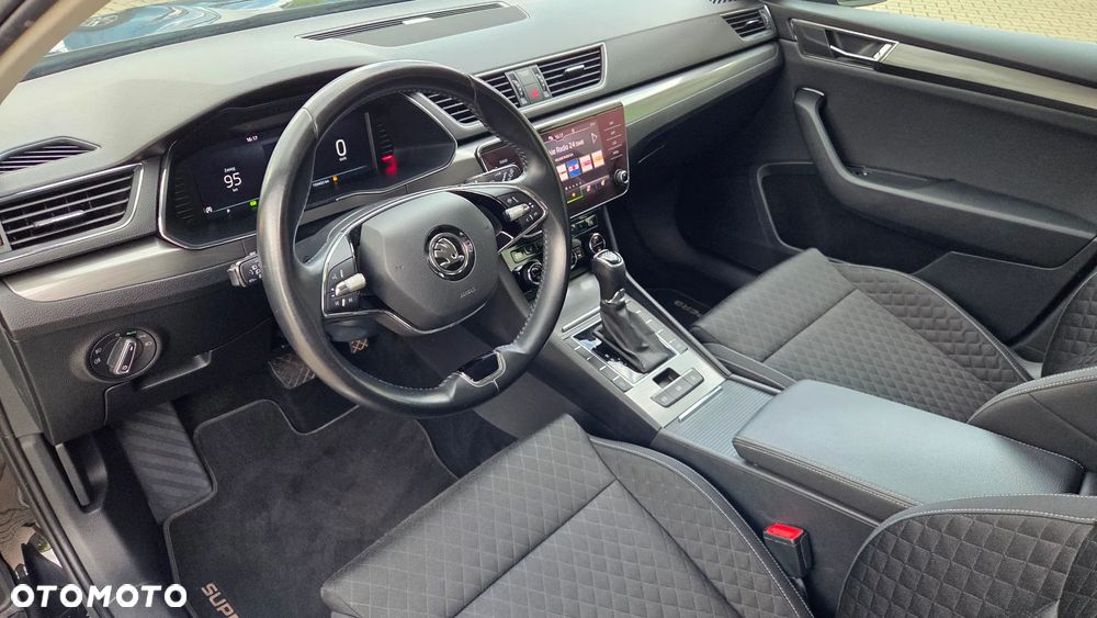 Skoda Superb 1.5 TSI Ambition DSG - 17