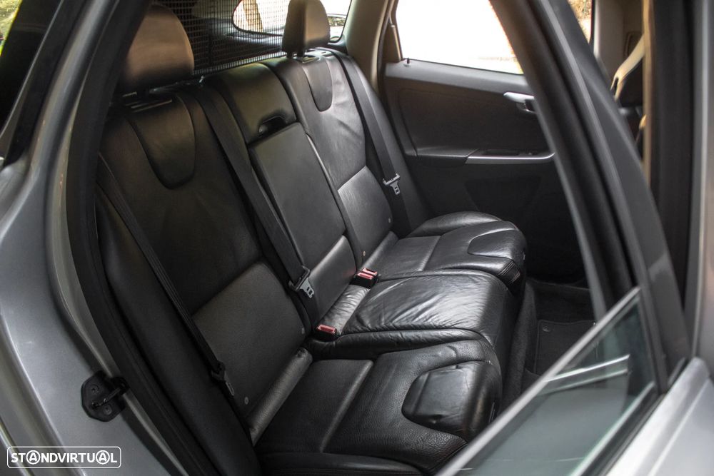 Volvo XC 60 2.0 D3 Drive - 32