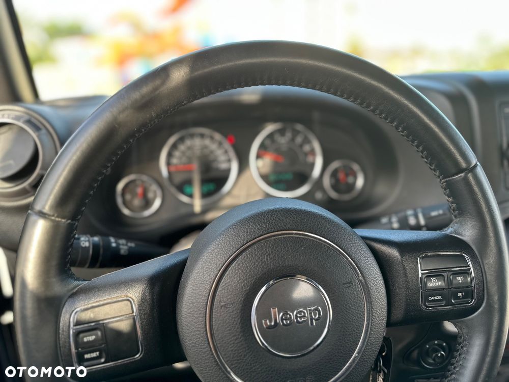 Jeep Wrangler 3.6 75th Anniv - 7