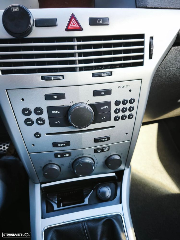 Opel Astra GTC 1.3 CDTI - 45