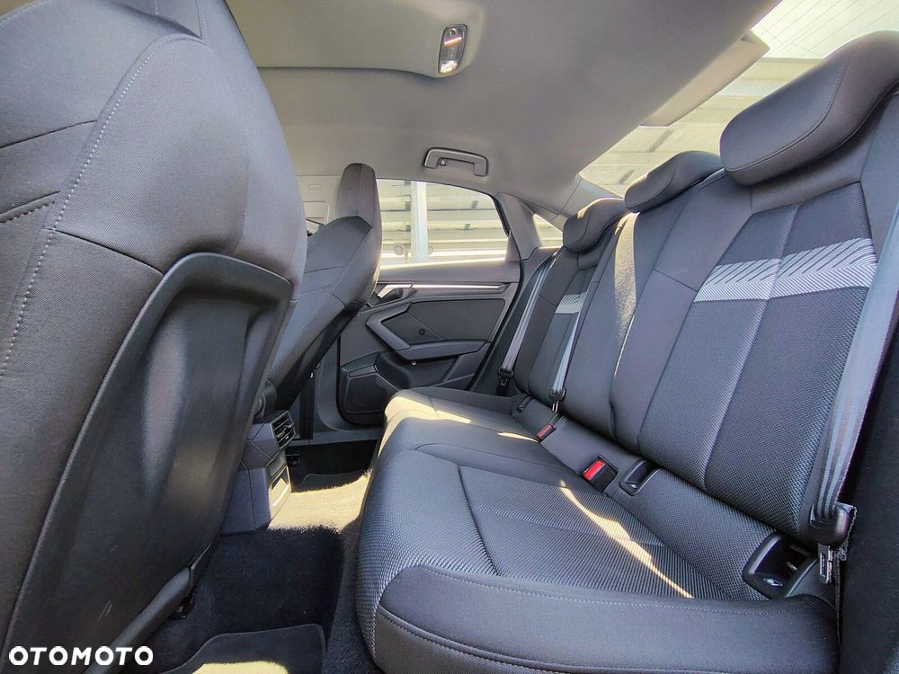 Audi A3 Limousine 35 TFSI mHEV S tronic - 28