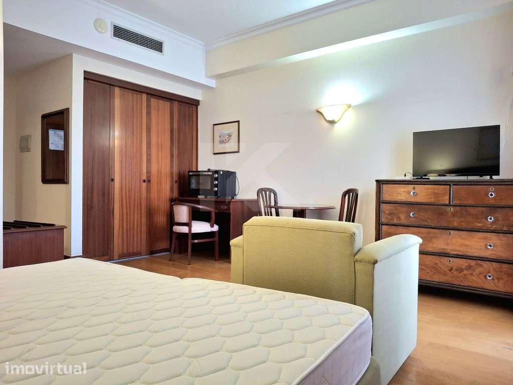 Apartamento T0 São Martinho - Ajuda - Grande imagem: 4/21