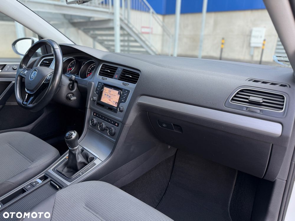 Volkswagen Golf 1.4 TSI (BlueMotion Technology) Comfortline - 28