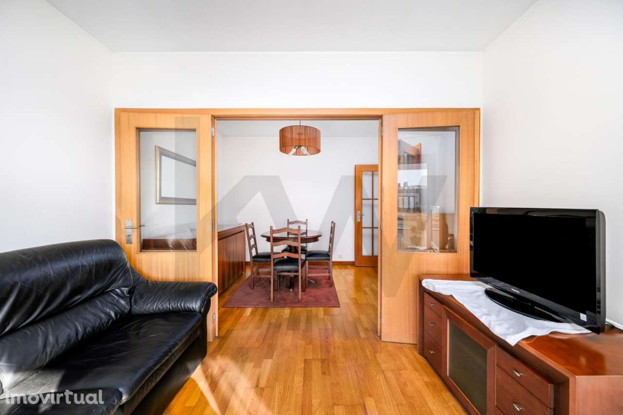 Arrendamento T1 Evolutivo — mobilado e com varanda — Rua Duque Loulé — - Grande imagem: 4/16