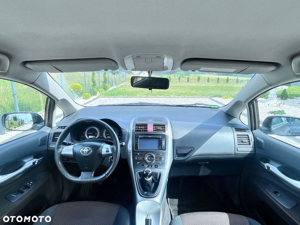 Toyota Auris - 8