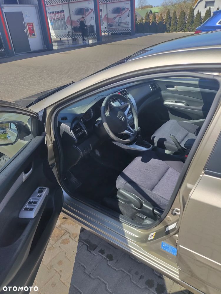 Honda City 1.4 Elegance - 11