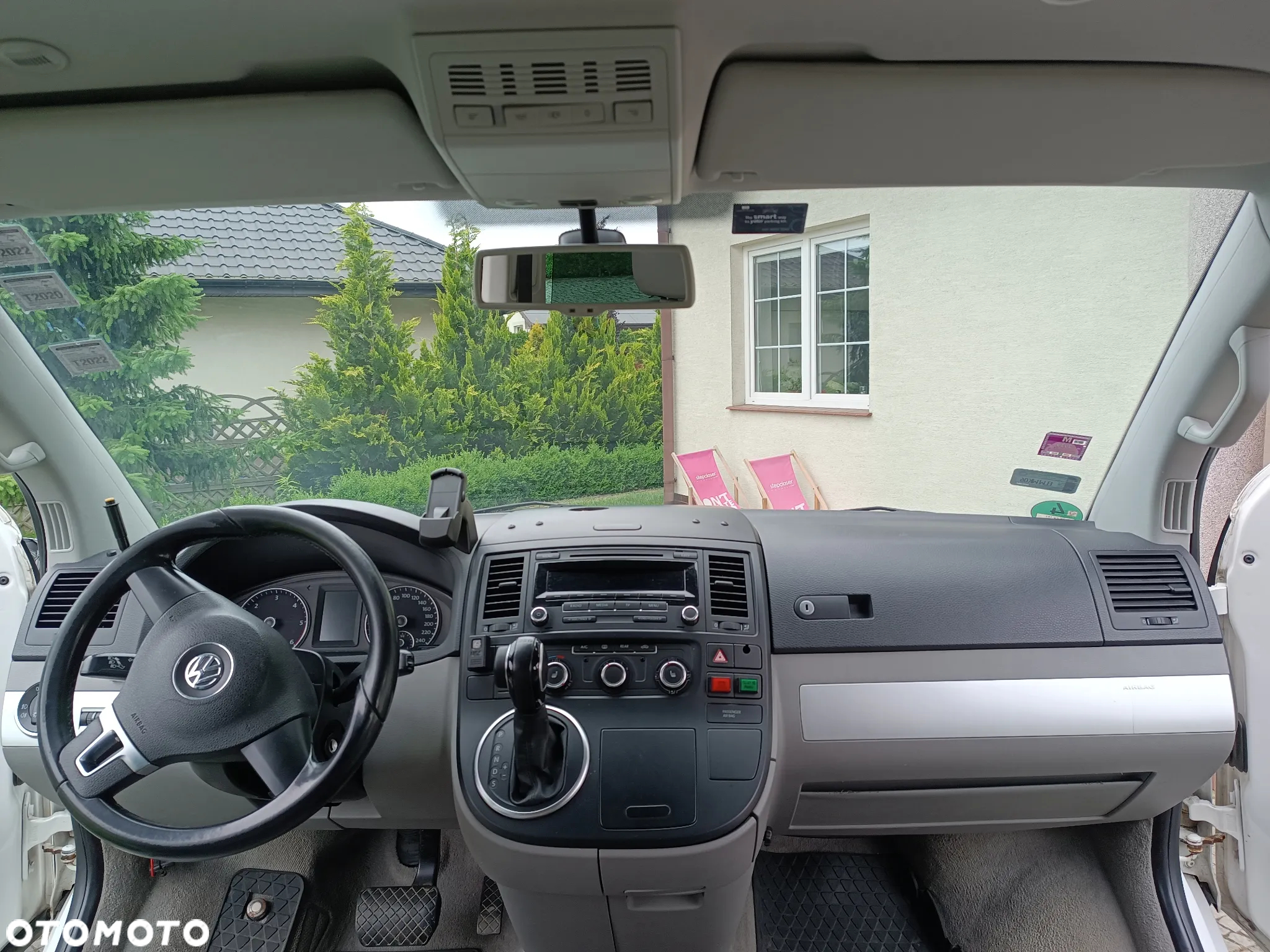 Volkswagen Multivan - 12