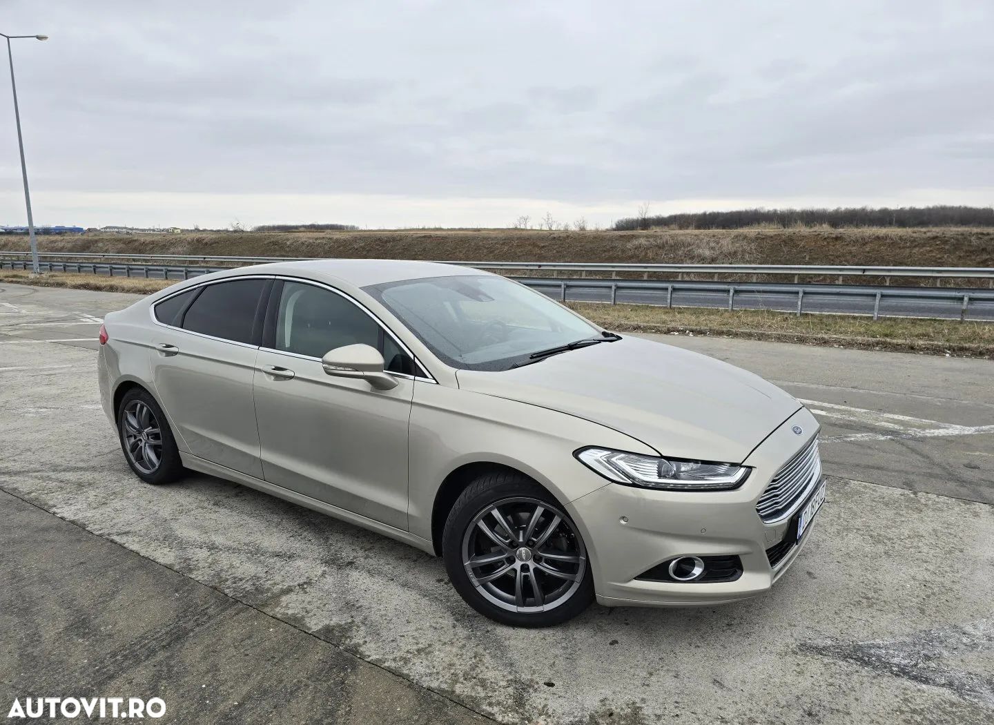 Ford Mondeo 2.0 TDCi Powershift Titanium - 1