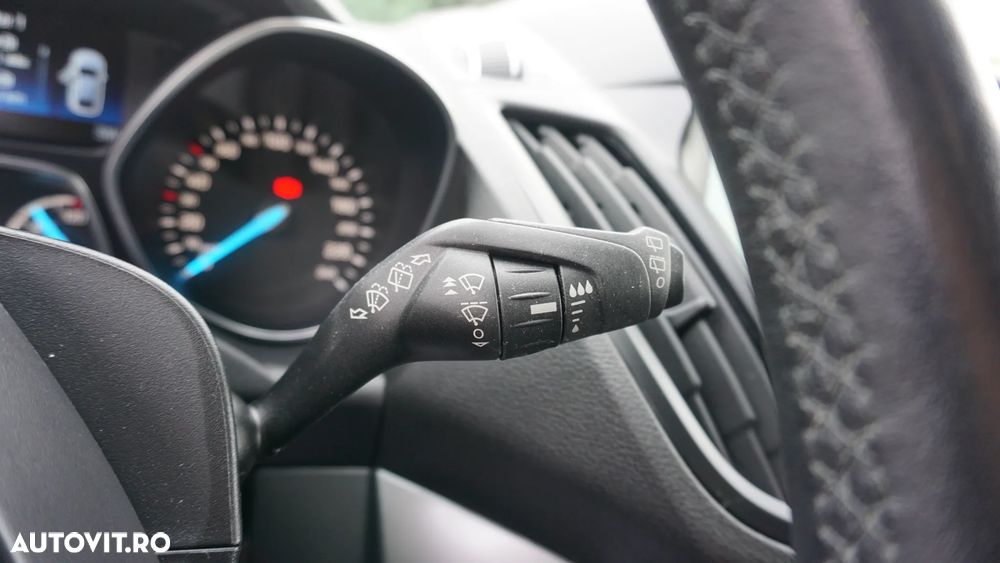 Ford Kuga 1.5 EcoBoost 2WD Trend - 22