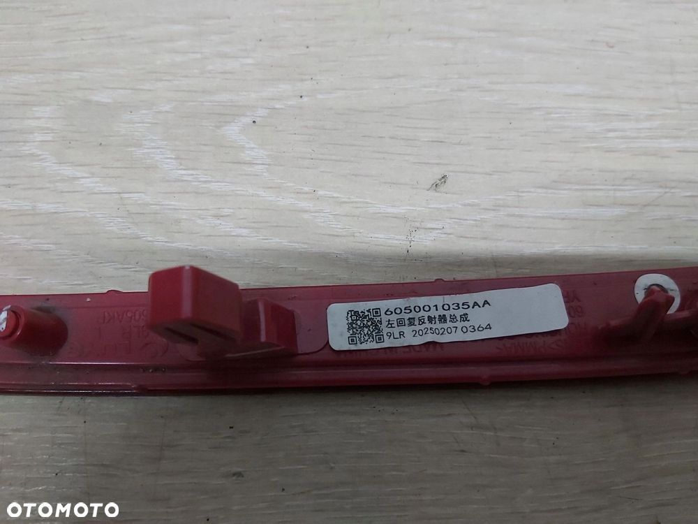 OMODA 5 E5 C5 lampka odblask zderzaka lewy tył 605001035AA - 5
