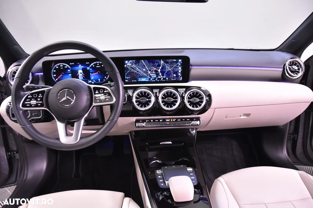 Mercedes-Benz A 180 7G-DCT - 6