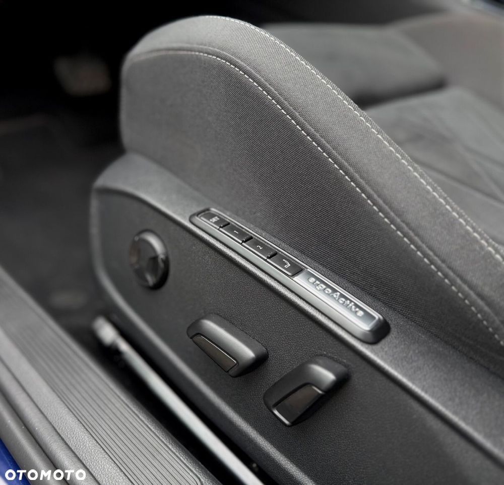 Volkswagen Golf VIII 2.0 TDI Style DSG - 10