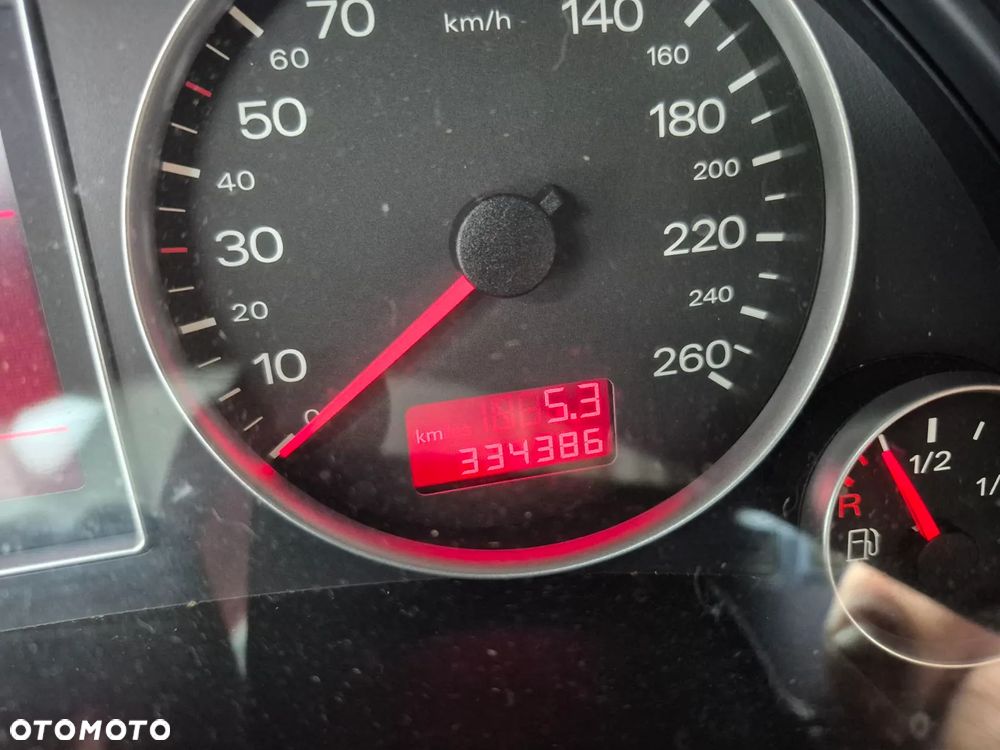 Audi A4 - 4