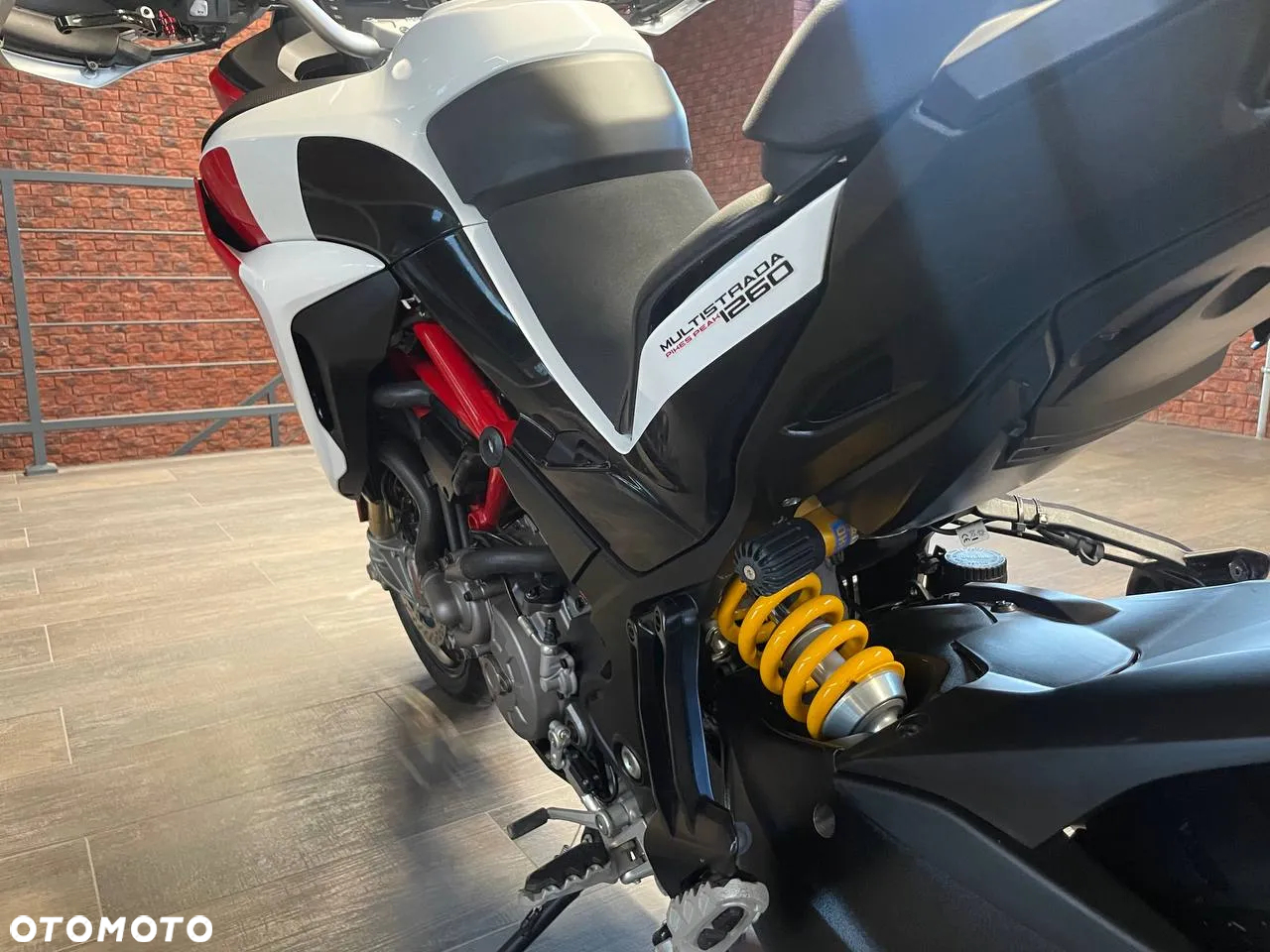 Ducati Multistrada - 10