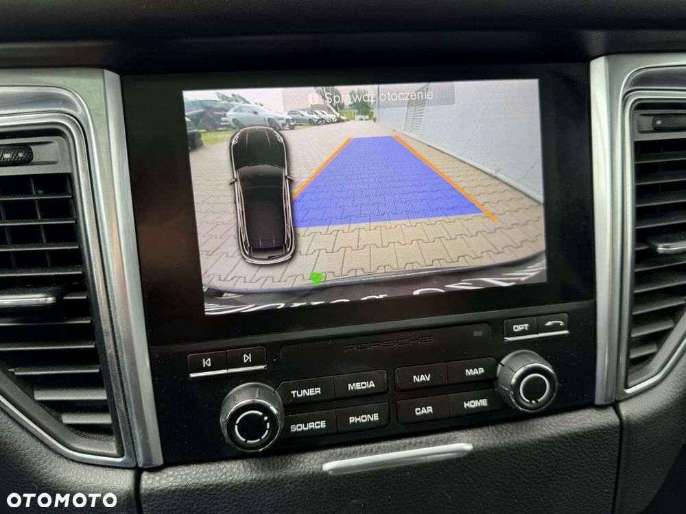 Porsche Macan - 37