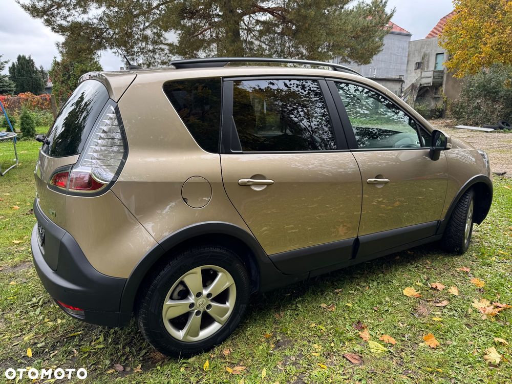 Renault Scenic 1.6 16V 110 Xmod Paris - 8