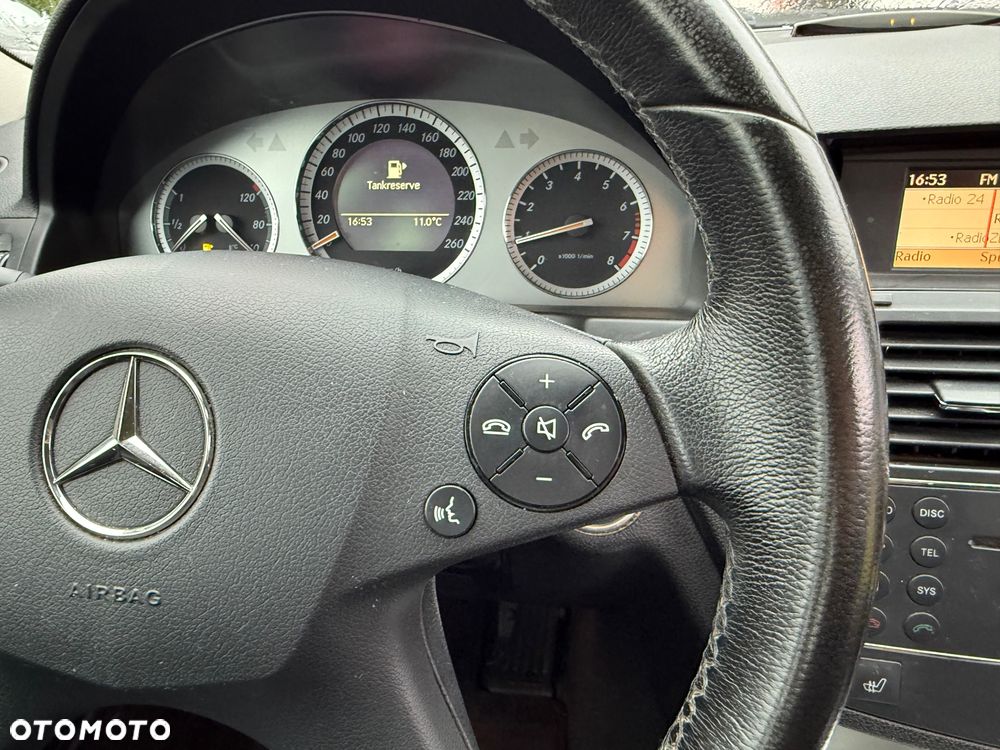 Mercedes-Benz Klasa C 200 Kompressor Avantgarde - 29