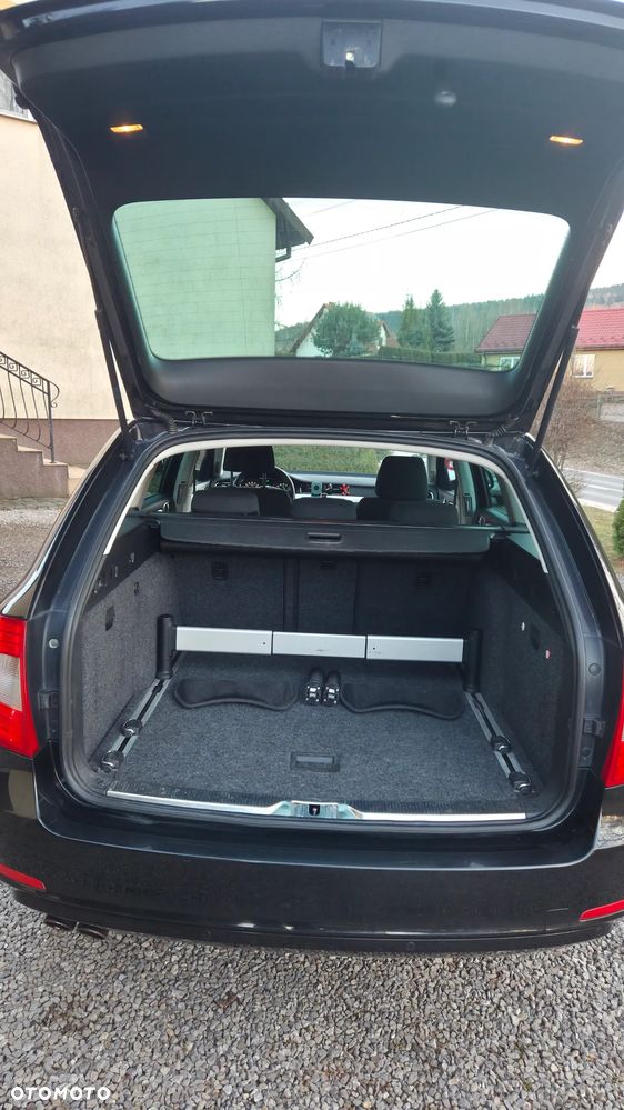 Skoda Superb 2.0 TDI DSG Ambition - 13