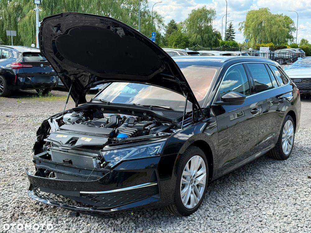 Skoda Octavia 1.5 TSI mHEV Selection DSG - 13