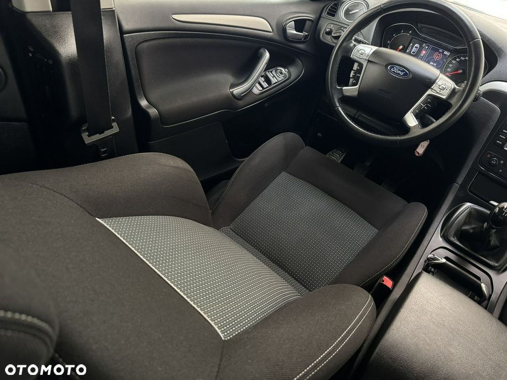 Ford S-Max 2.0 TDCi DPF Titanium - 24
