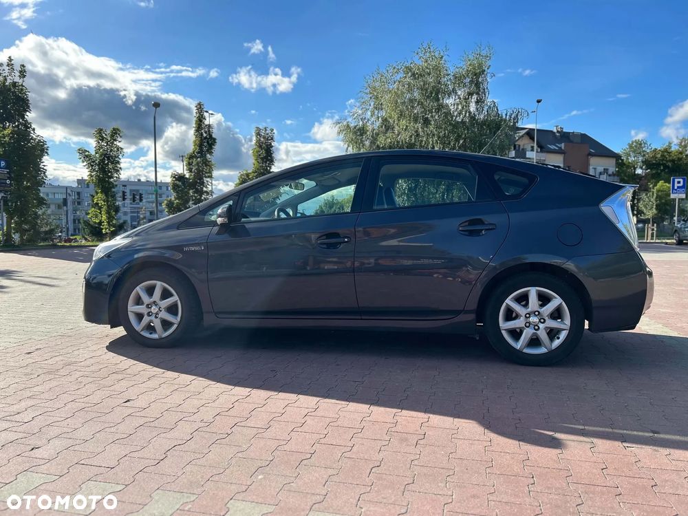 Toyota Prius - 2